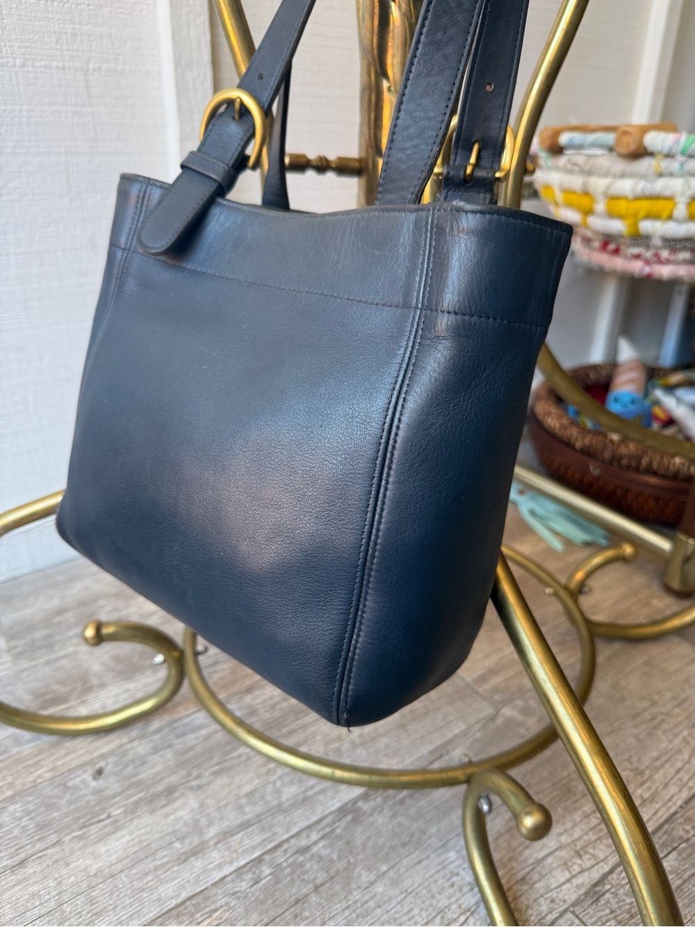 VTG Coach | SOHO Buckle Bag | Navy
Gently Loved - Picture 6 of 14